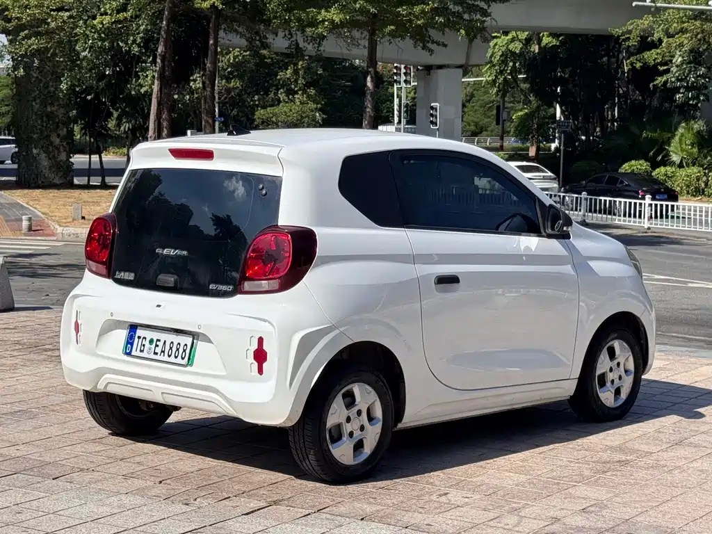 Roewe Clever — миниатюра 6