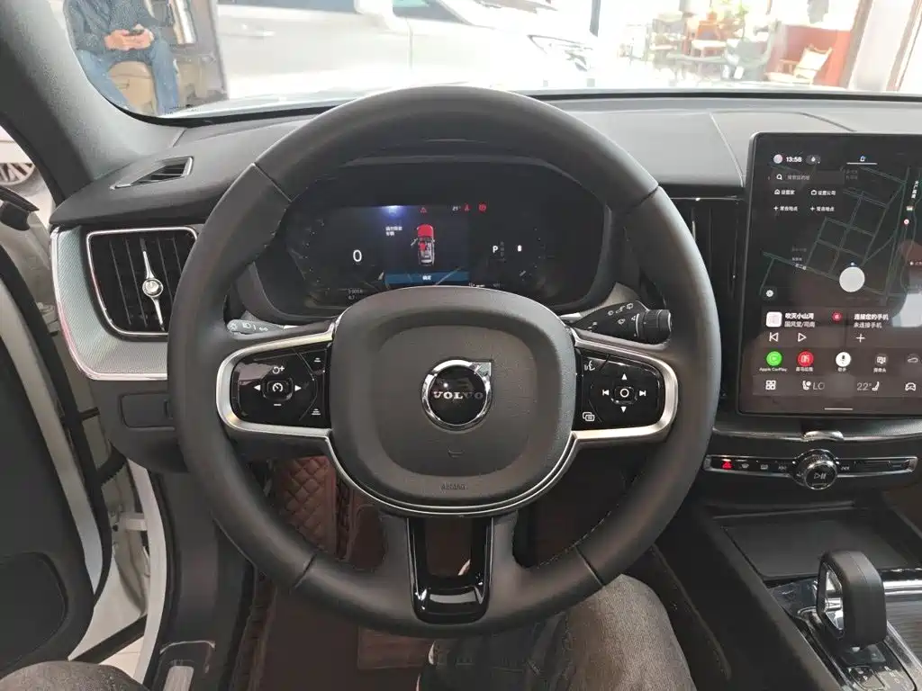 Volvo XC60 — миниатюра 6