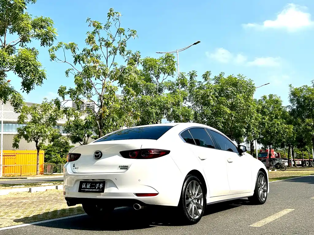 Mazda 3 Axela — миниатюра 4