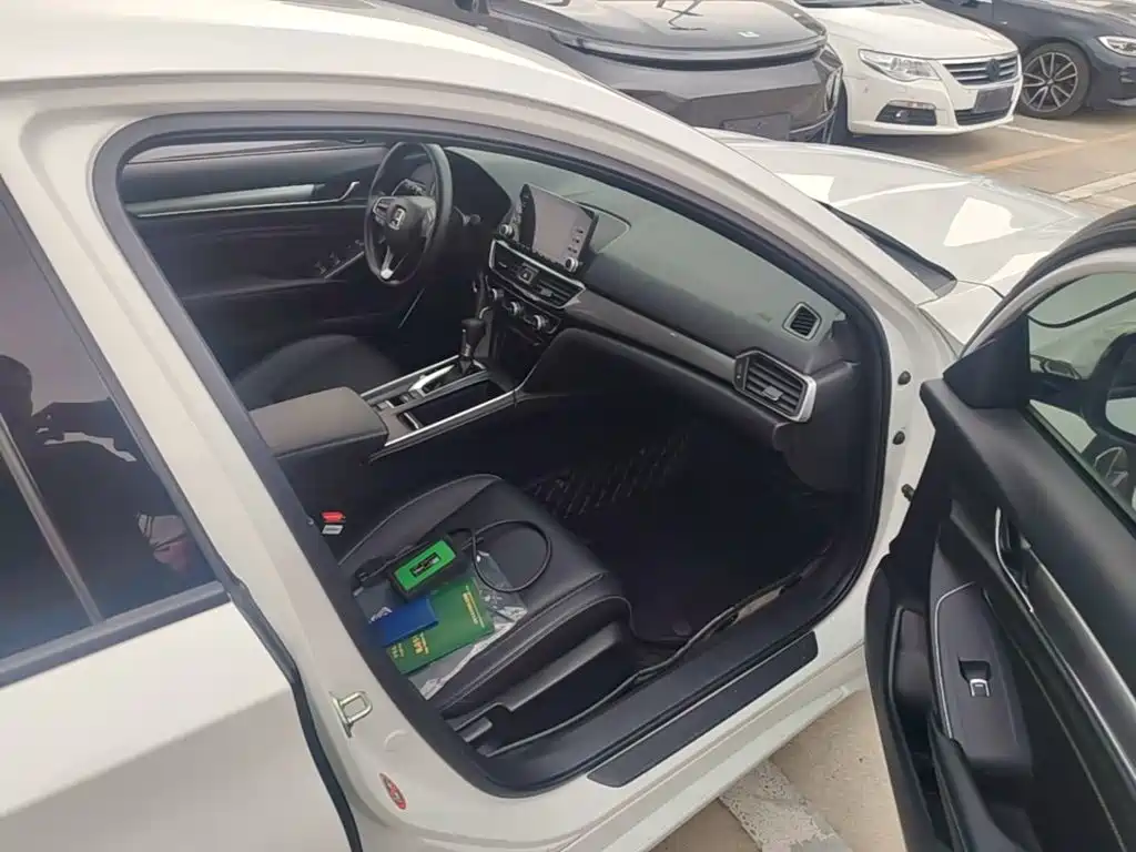 Honda Inspire — миниатюра 9