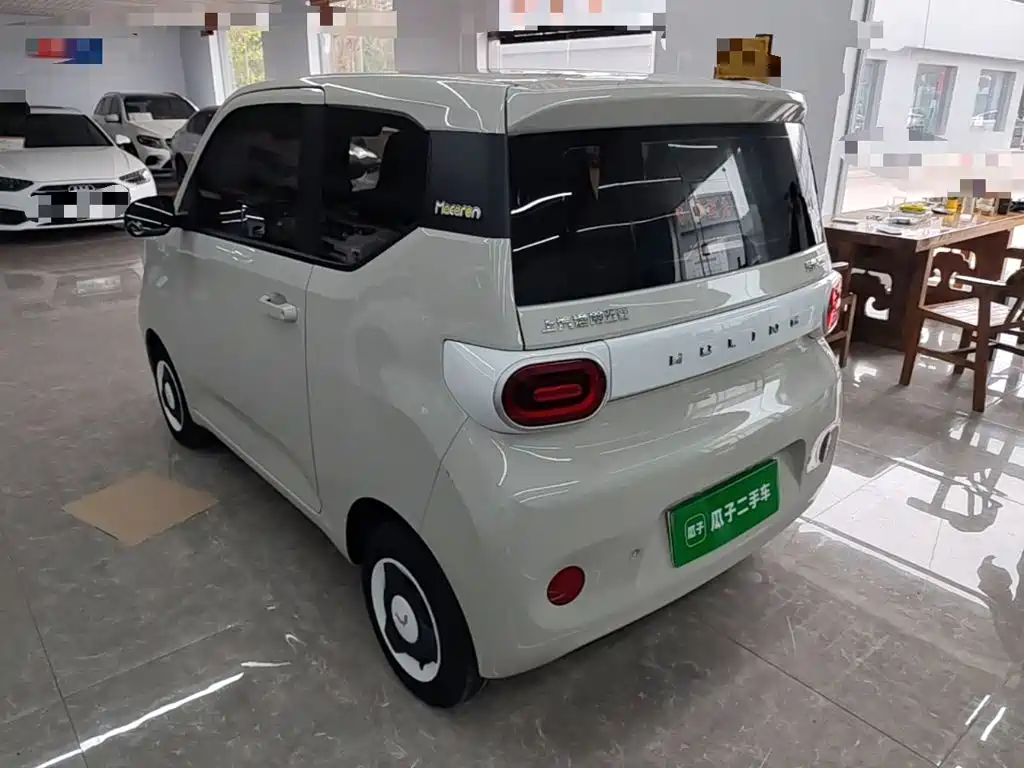 Wuling MINIEV — миниатюра 5
