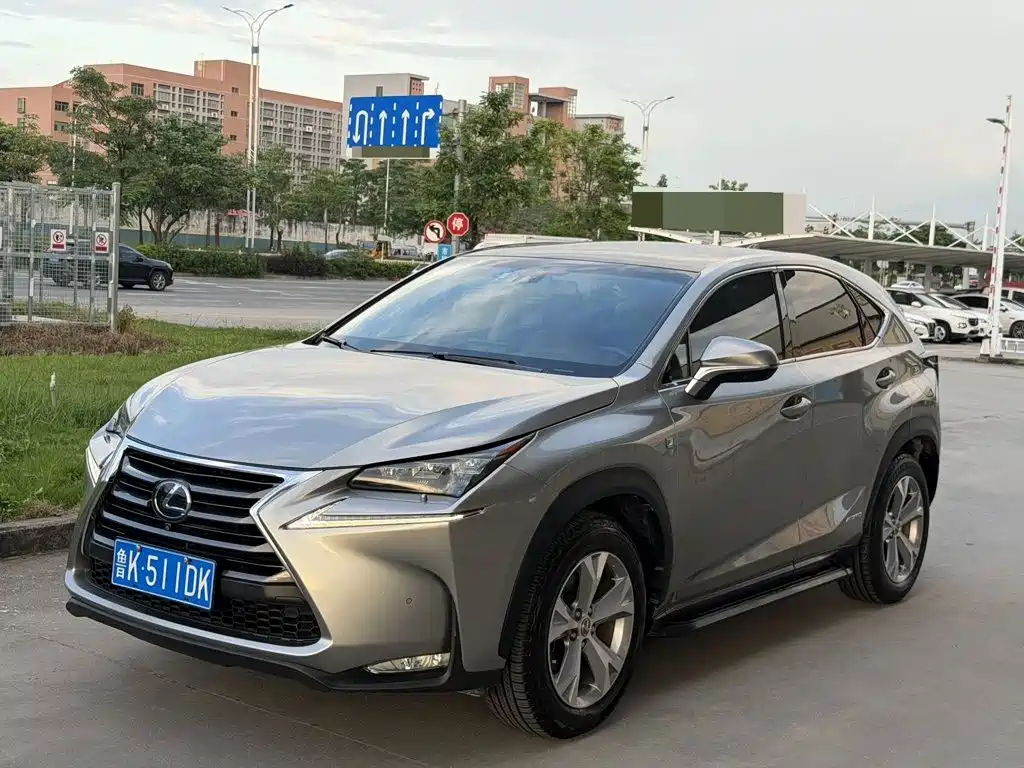 Lexus NX