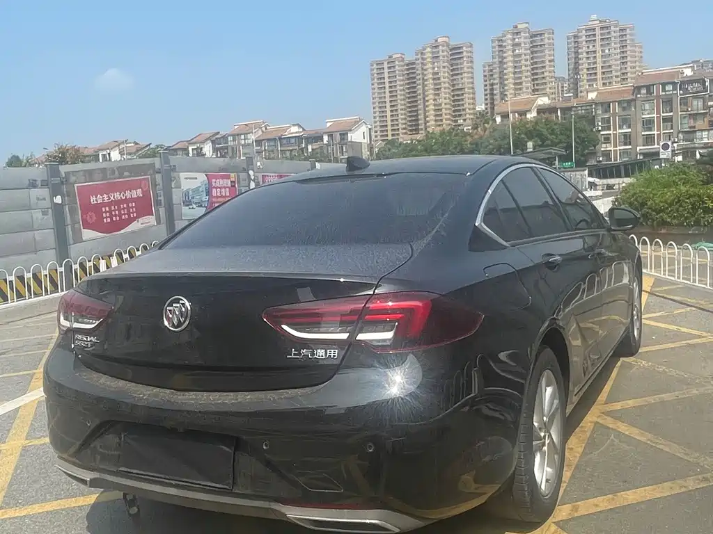 Buick Regal — миниатюра 9
