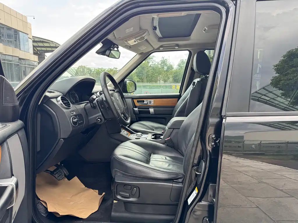Land Rover Discovery 2015 3.0 SDV6 HSE