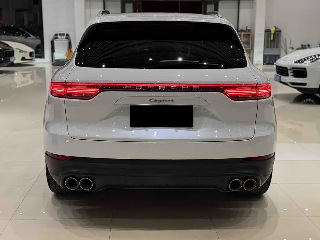 Porsche Cayenne — миниатюра 6