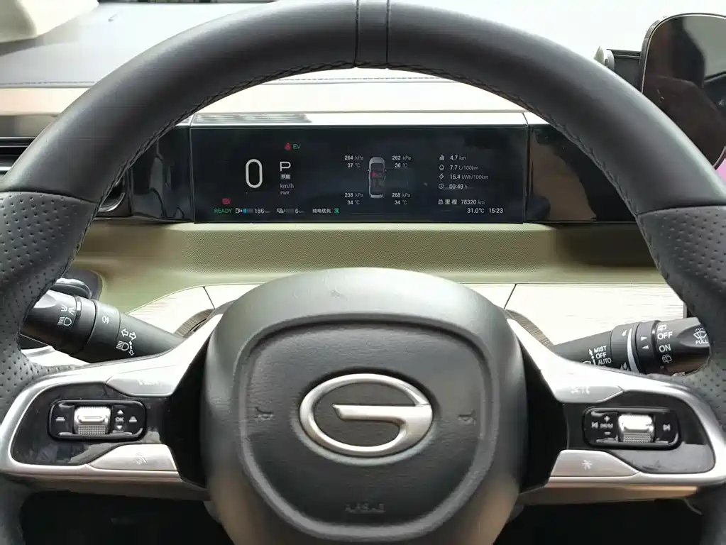 GAC Motor Trumpchi E8 PHEV — миниатюра 15