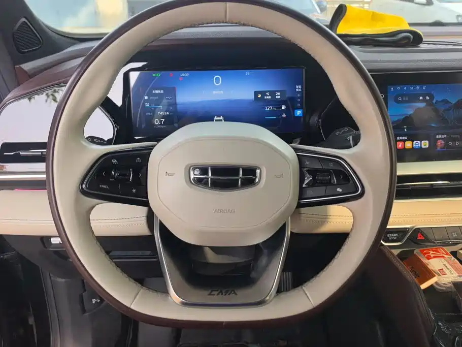 Geely Xingyue L — миниатюра 15