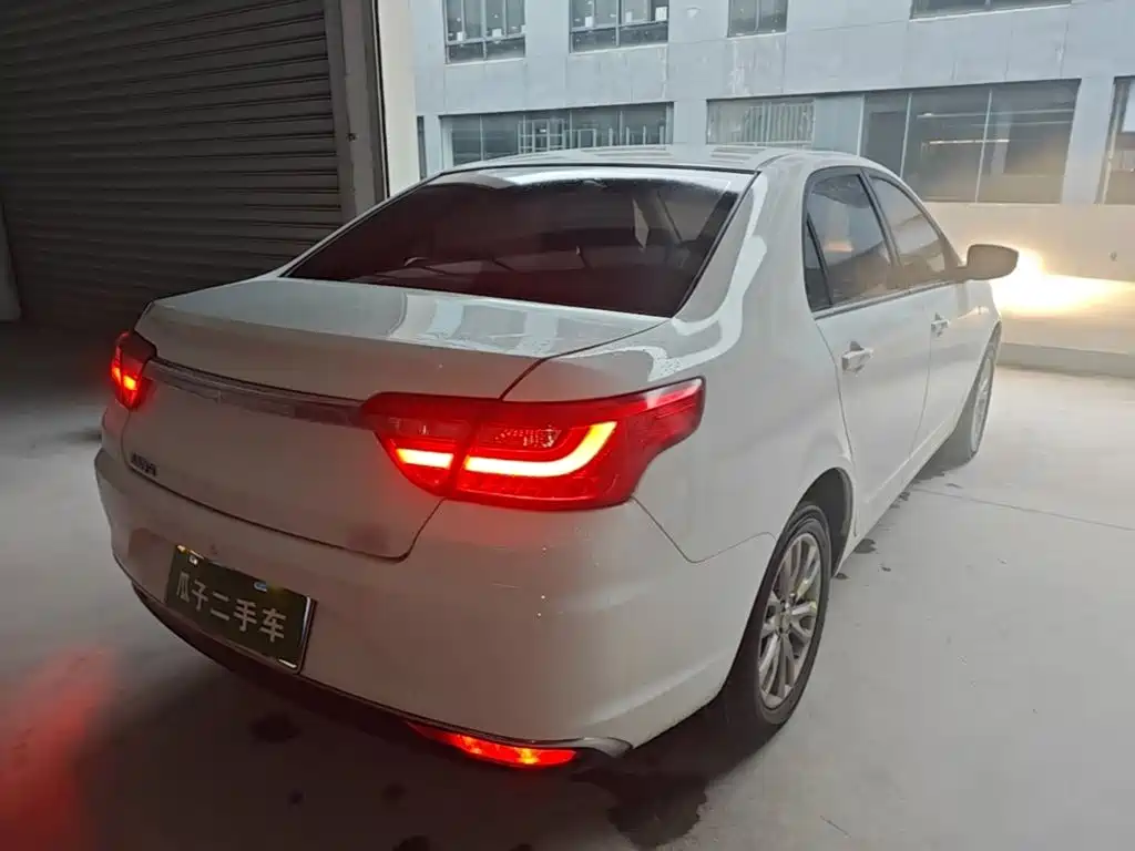 Geely Vision — миниатюра 7