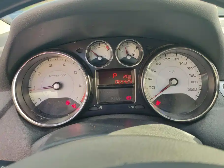 Peugeot 308 — миниатюра 14