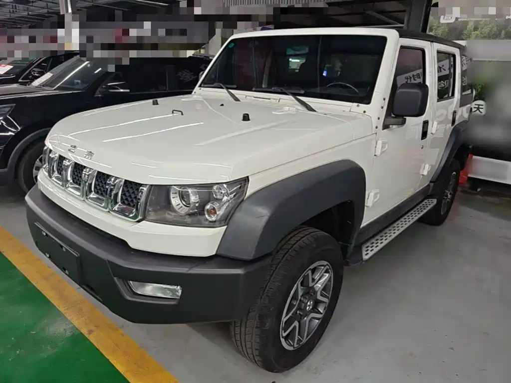 BAIC BJ40 2016 40L 2.3T AT Premium
