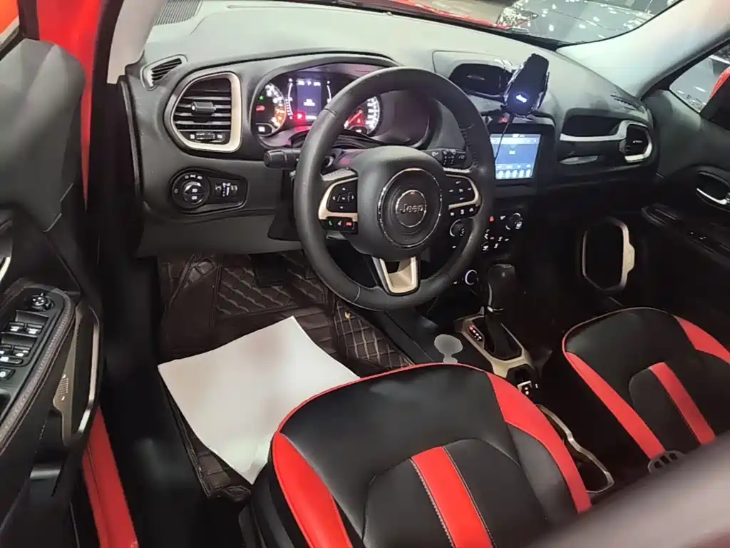 Jeep Renegade — миниатюра 10
