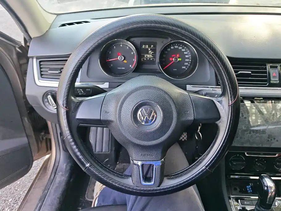 Volkswagen Bora — миниатюра 14