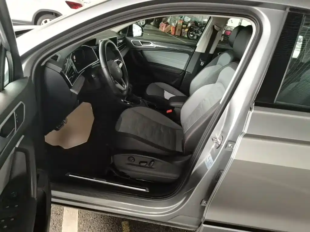 Volkswagen Tiguan X — миниатюра 15