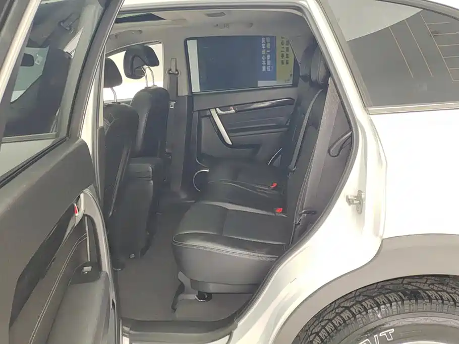 Chevrolet Captiva — миниатюра 11