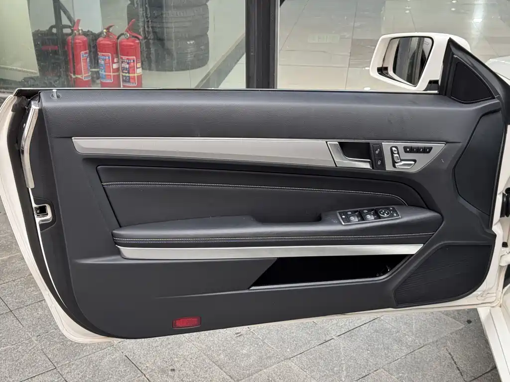 Mercedes-Benz E-Class (Import) — миниатюра 15