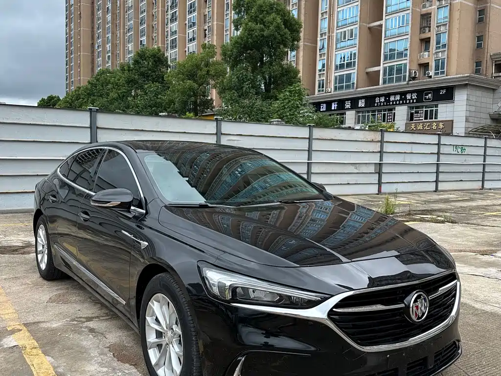 Buick LaCrosse — миниатюра 3