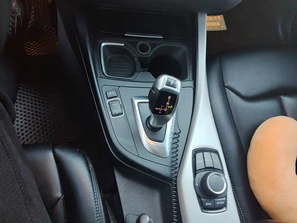 BMW 1 Series (Import) — миниатюра 15