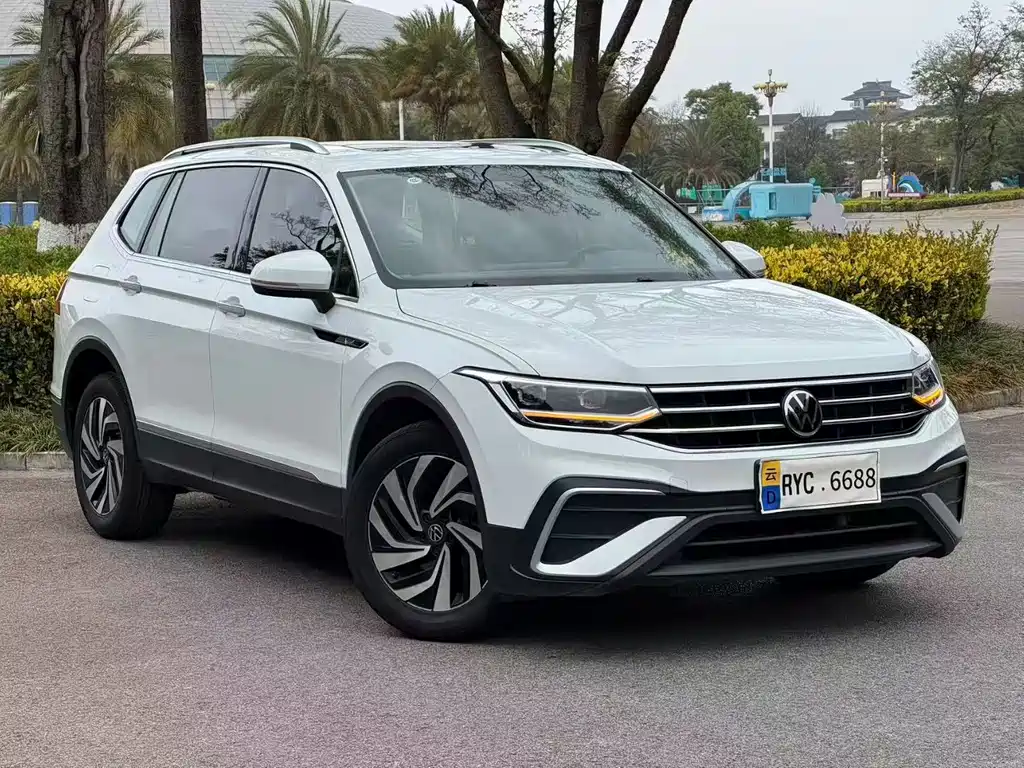Volkswagen Tiguan L 2024