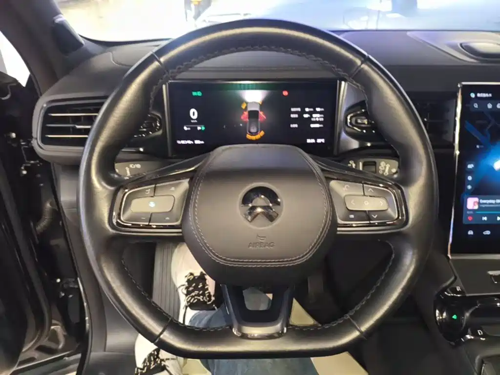 NIO ES6 — миниатюра 11