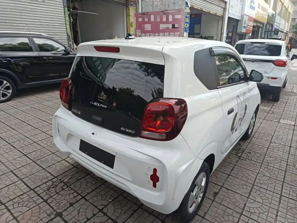 Roewe Clever — миниатюра 7