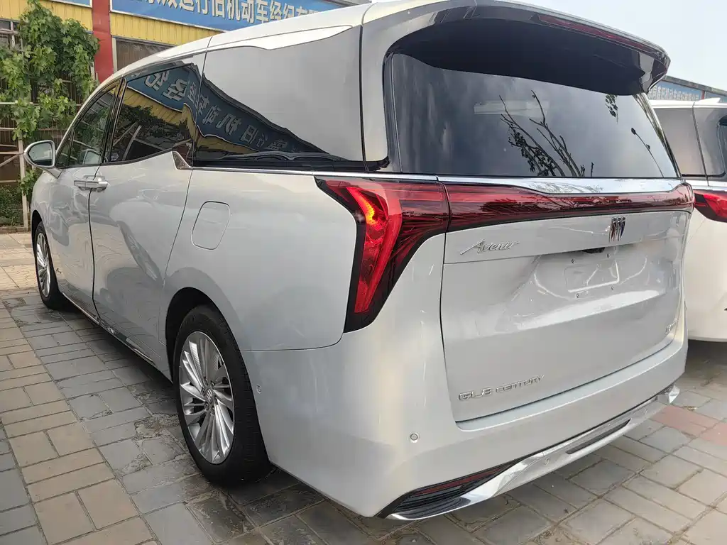 Buick Century 2025 2.0T мест