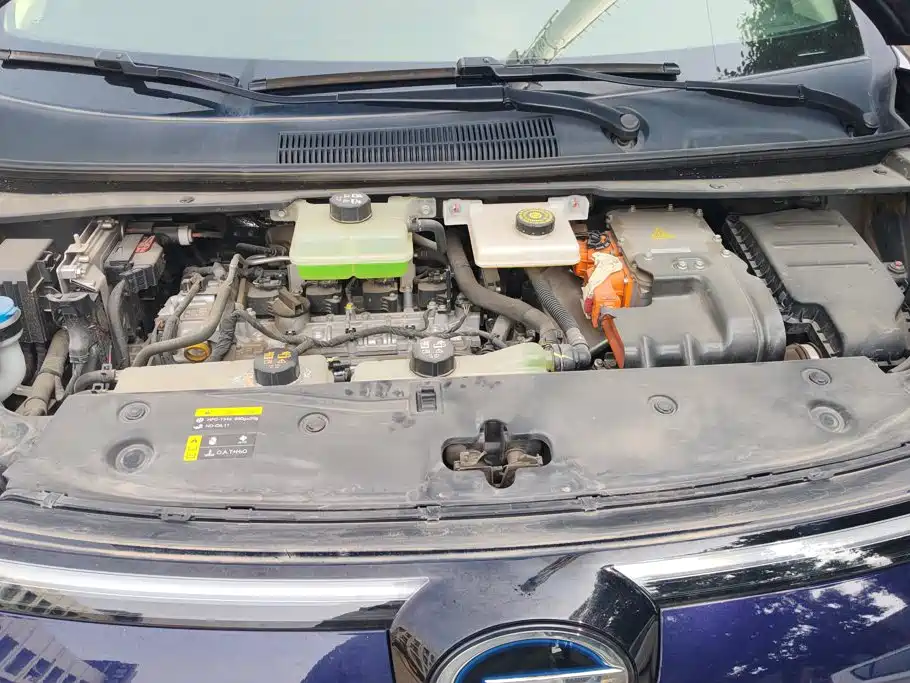 GAC Motor Trumpchi E8 PHEV — миниатюра 10