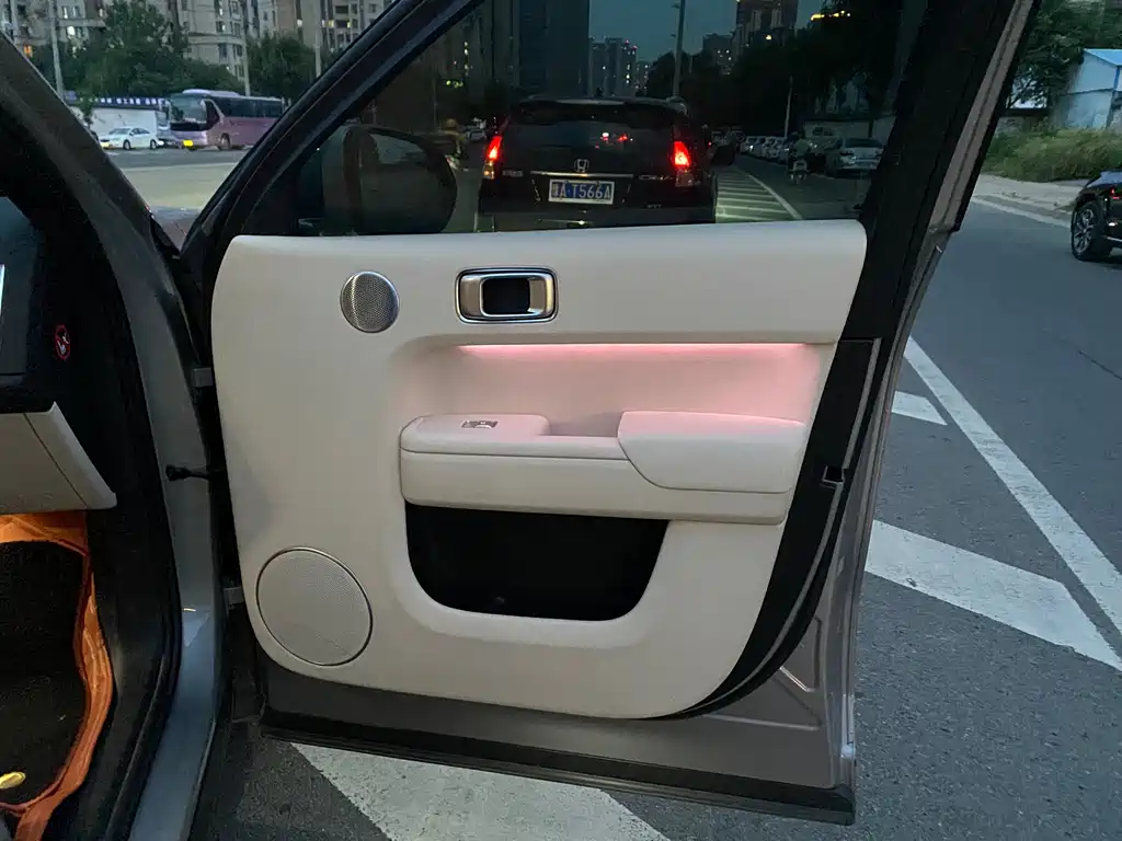 Li Auto L8 2023 Pro