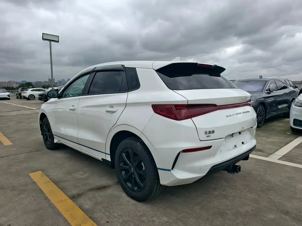 BYD e2 — миниатюра 5