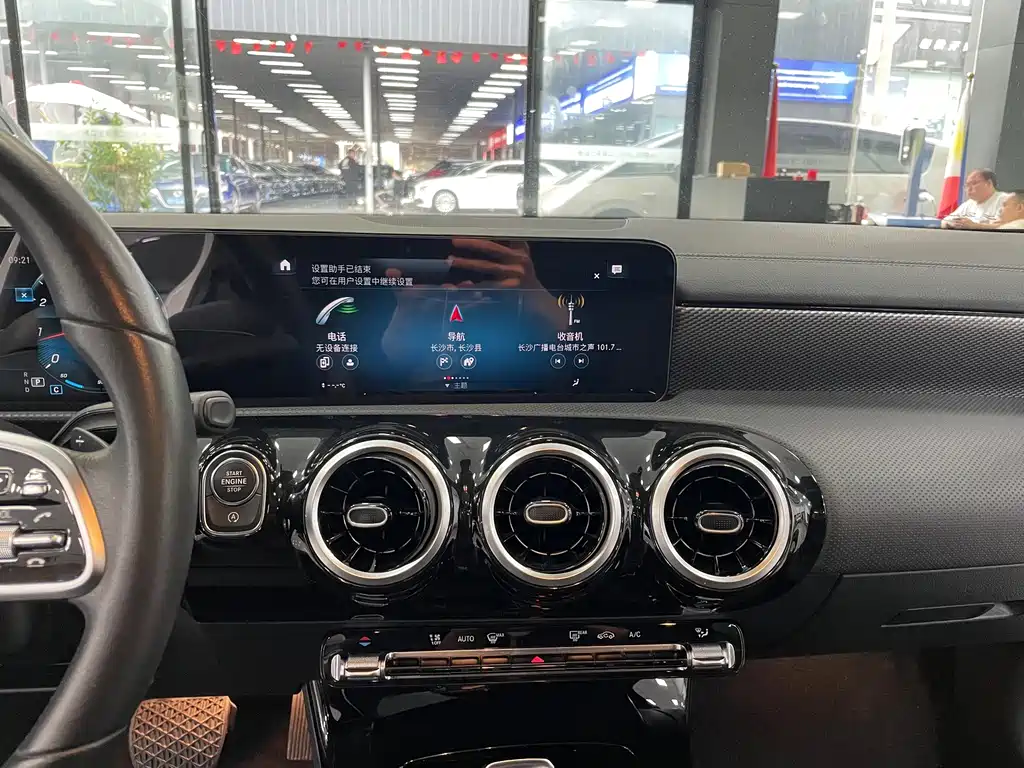 Mercedes-Benz A-Class — миниатюра 11