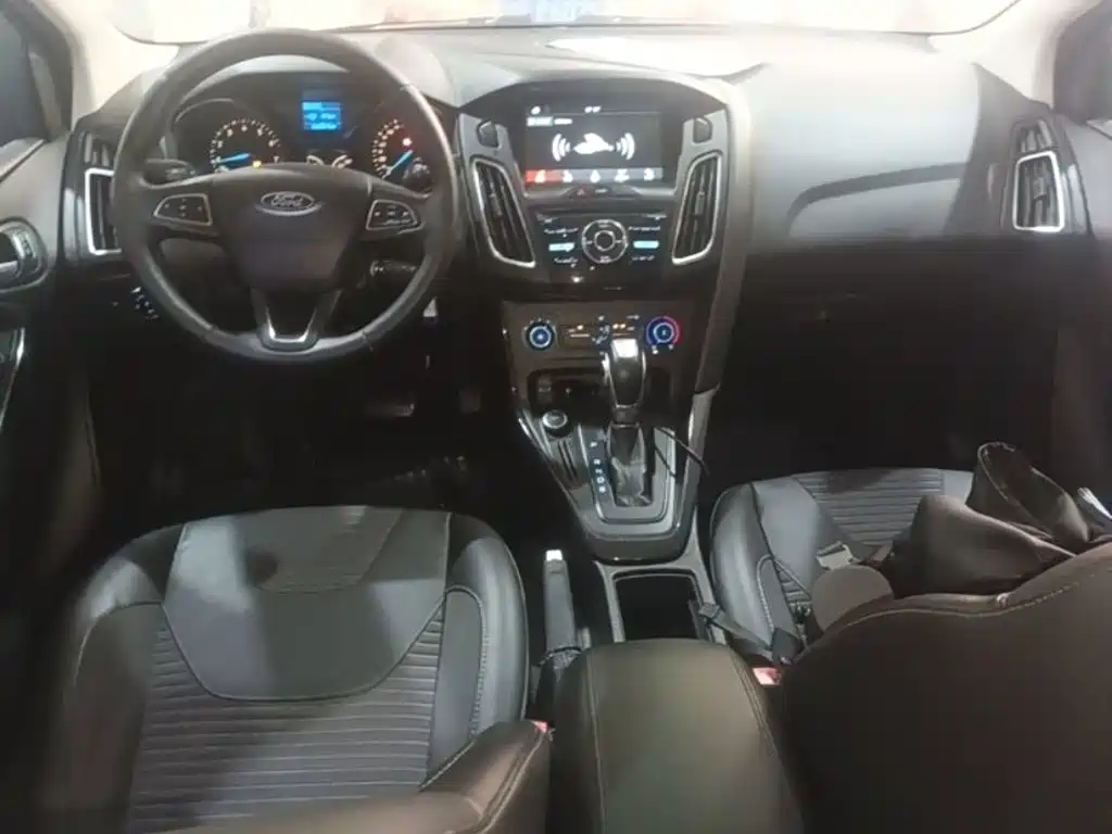 Ford Focus — миниатюра 10
