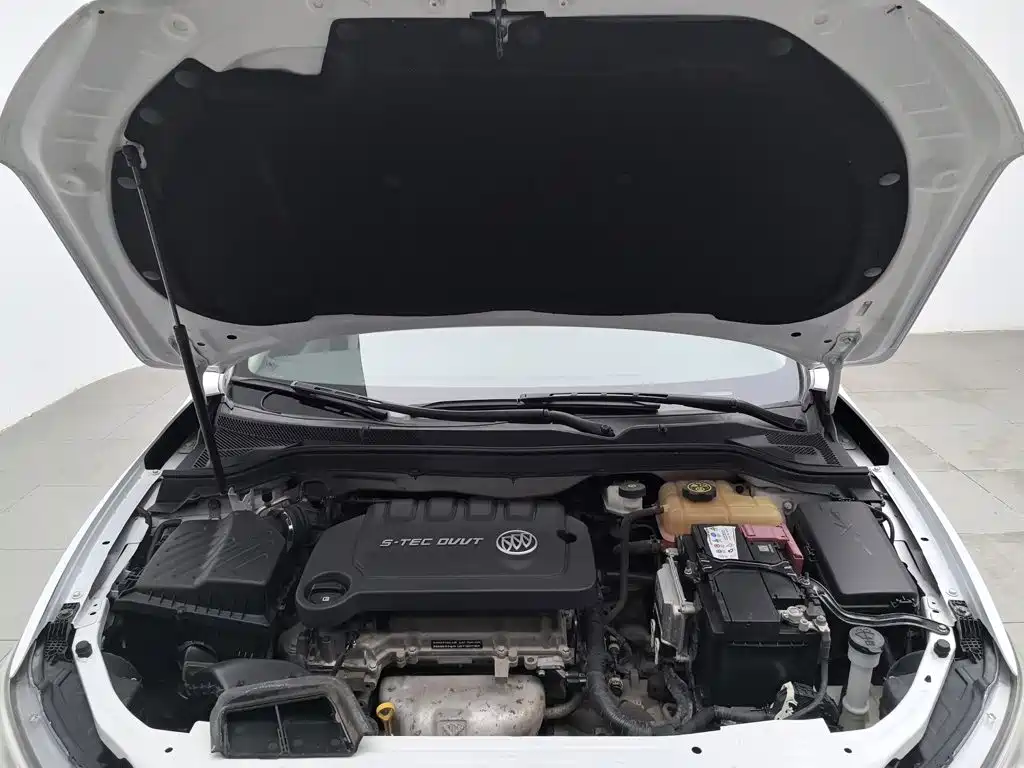 Buick Excelle — миниатюра 6