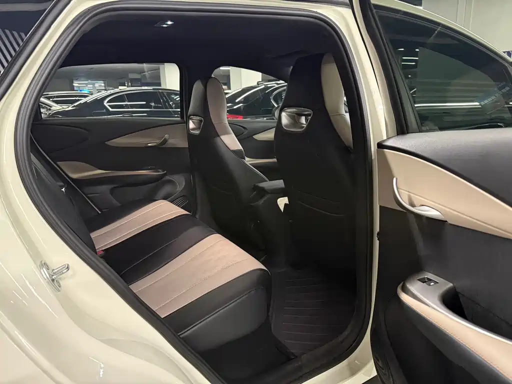 BYD Dolphin — миниатюра 8