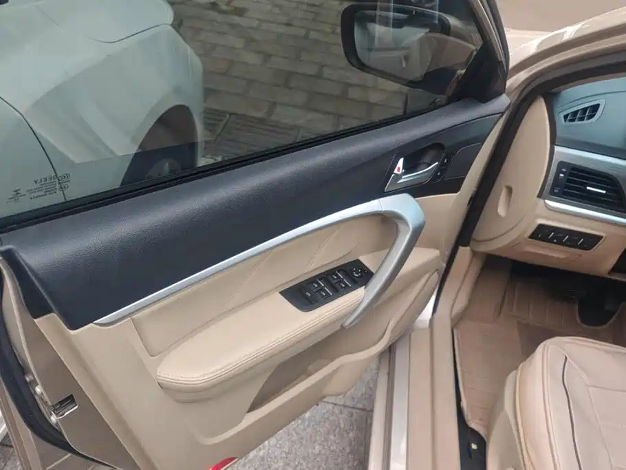 Geely Emgrand — миниатюра 7