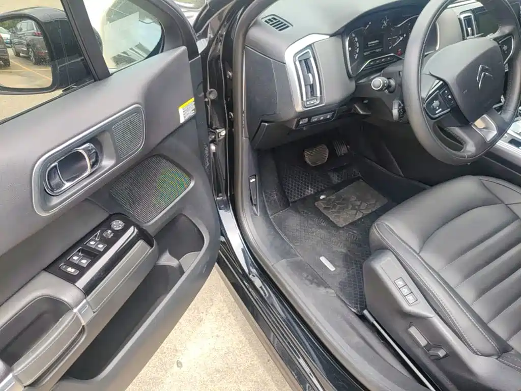 Citroen C6 — миниатюра 16