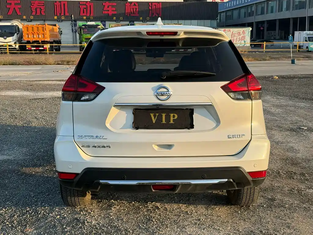 Nissan X-Trail — миниатюра 5