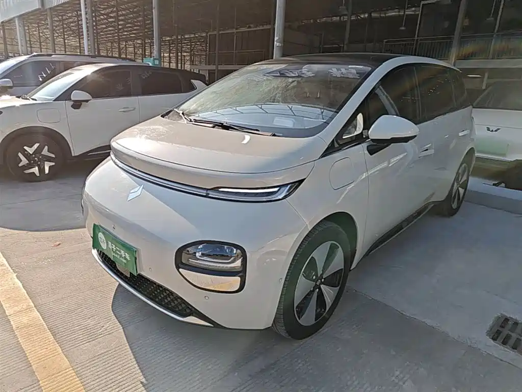 Baojun Yunduo 2023