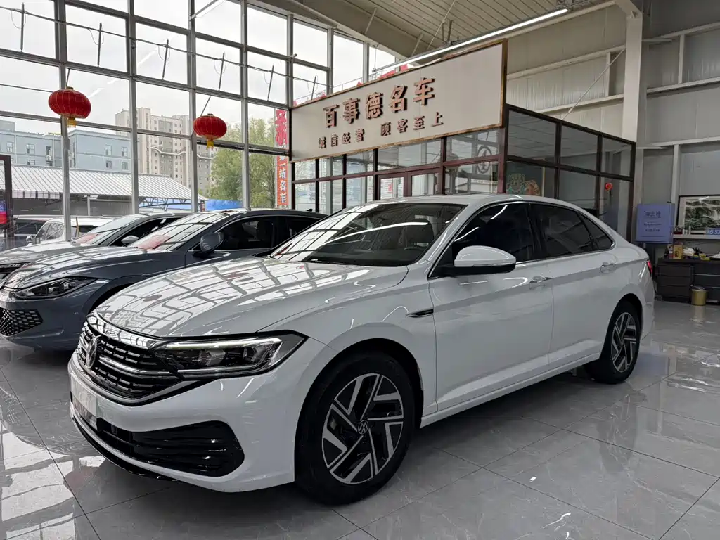 Volkswagen Sagitar 2022