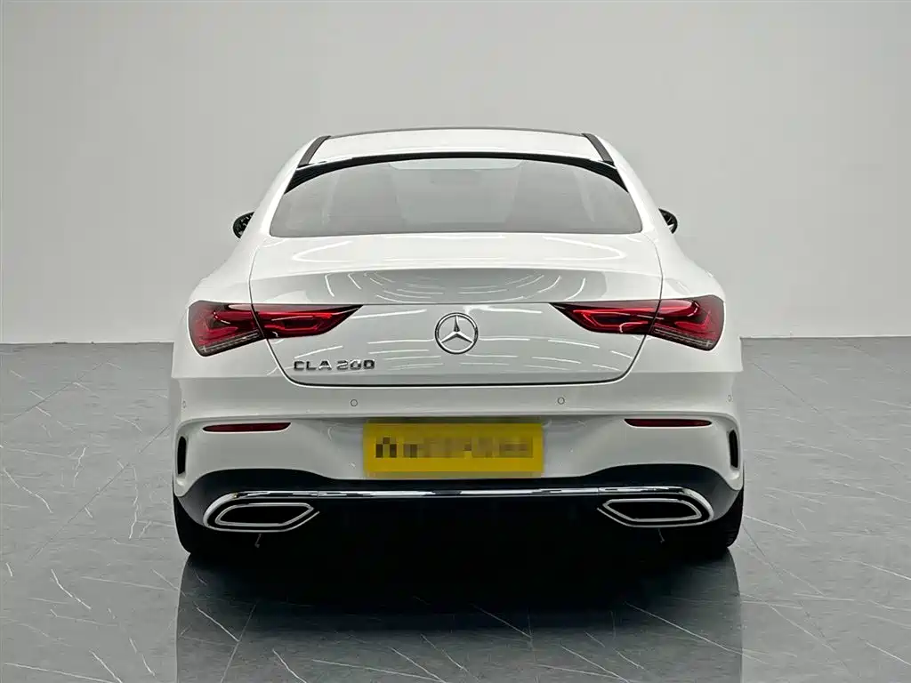 MERCEDES-BENZ CLA