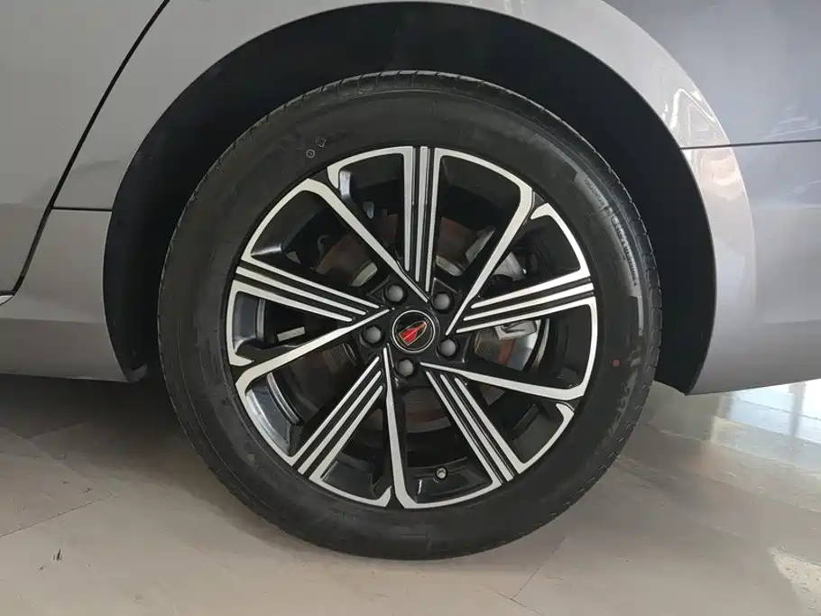 Hongqi Hongqi H5 PHEV — миниатюра 6