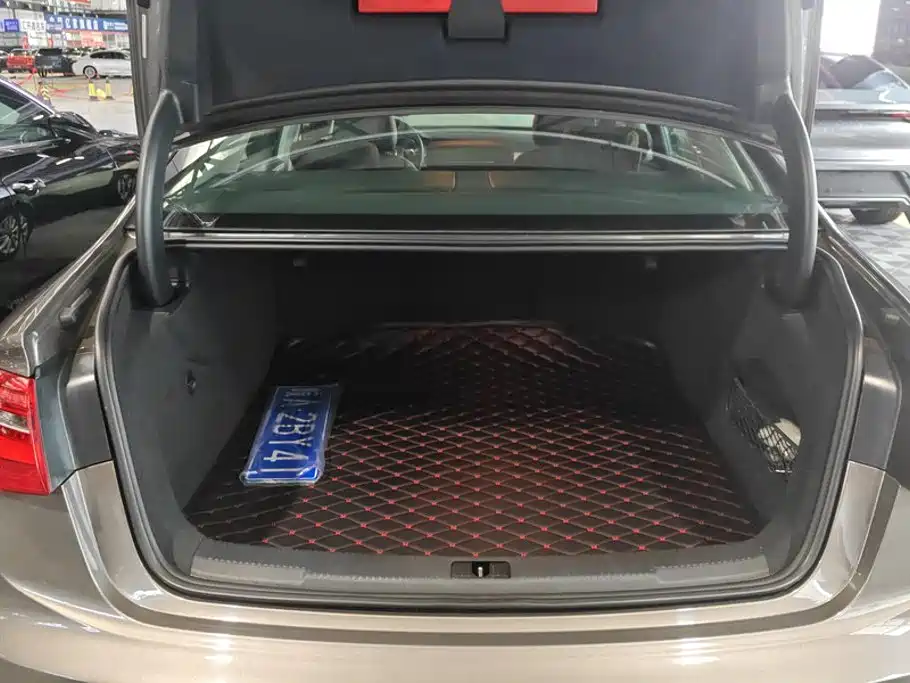 Audi A6L — миниатюра 4