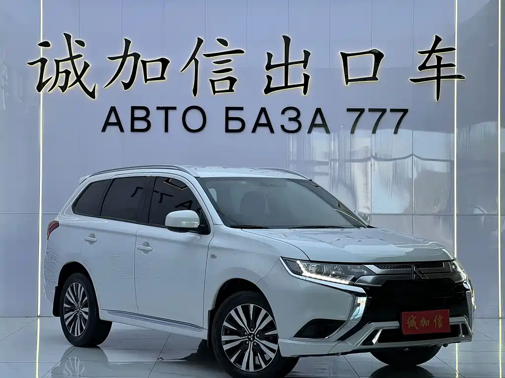 Mitsubishi Outlander — миниатюра 3