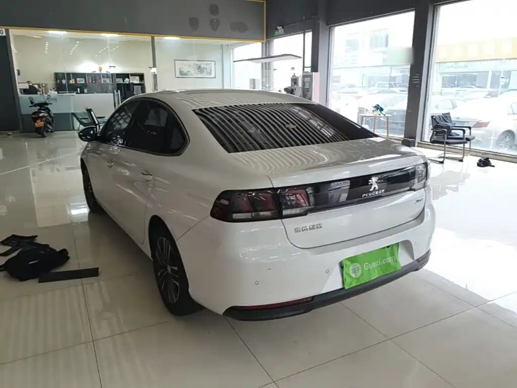 Peugeot 308 — миниатюра 5
