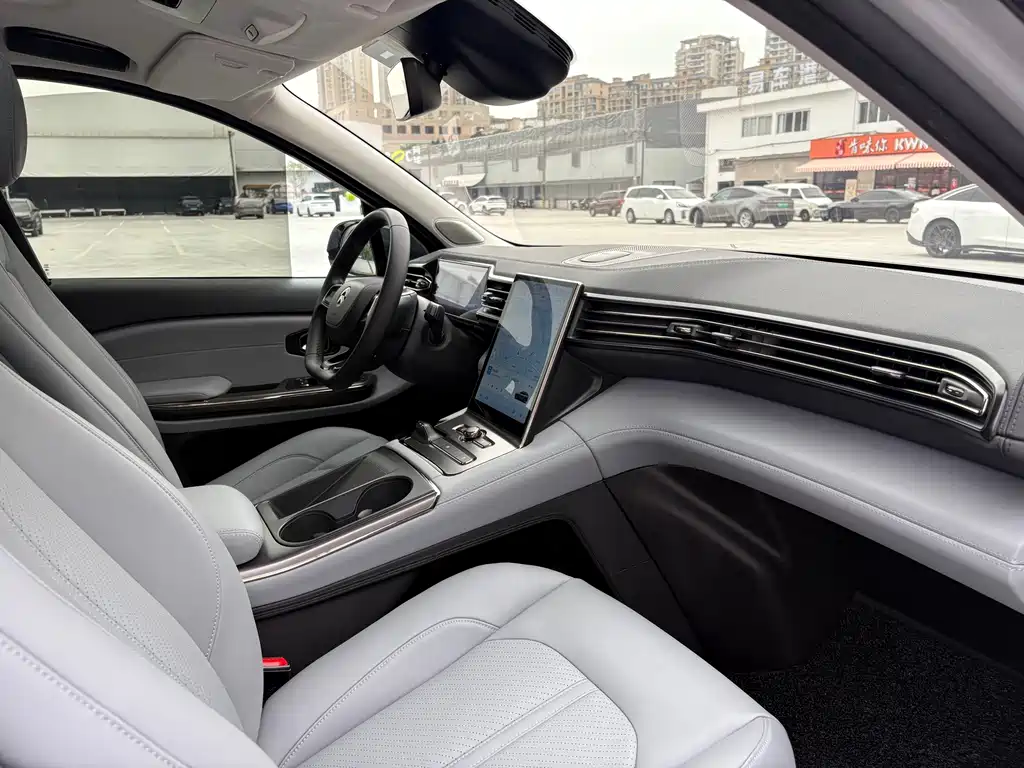 NIO ES6 — миниатюра 11