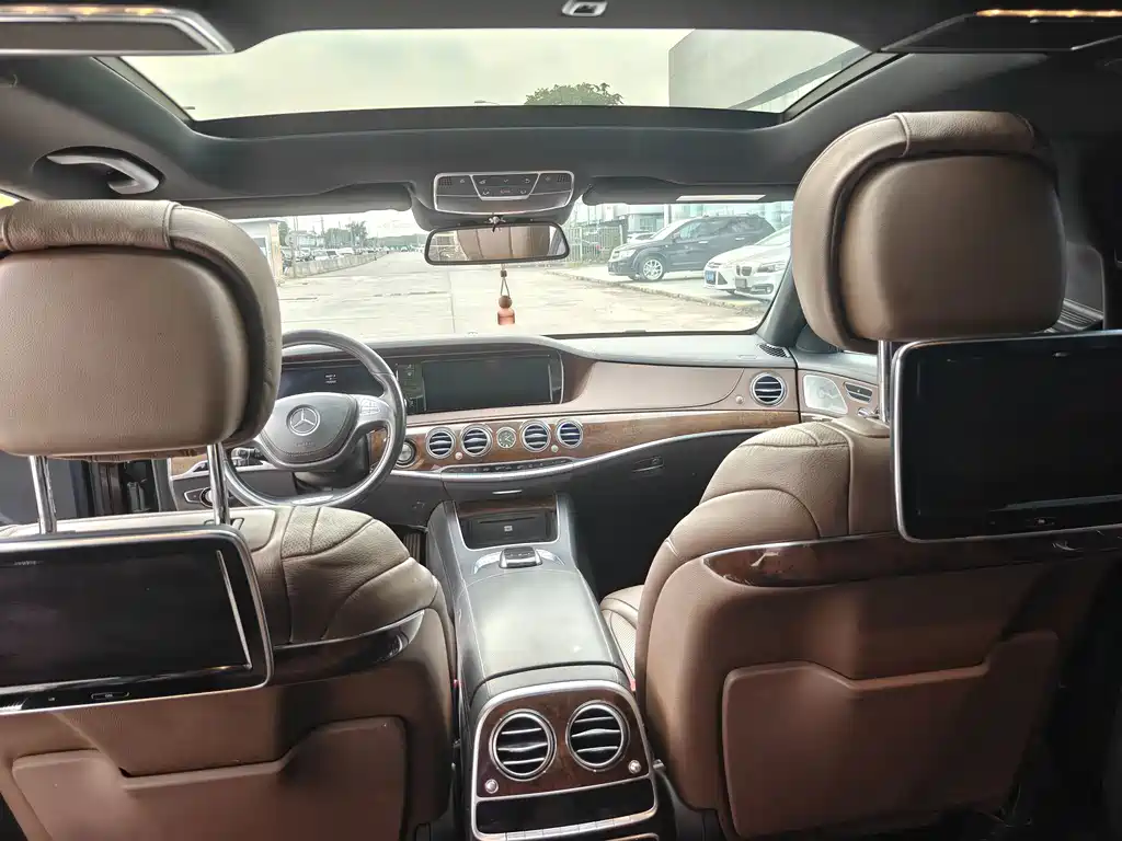 Mercedes-Benz S-Class — миниатюра 9