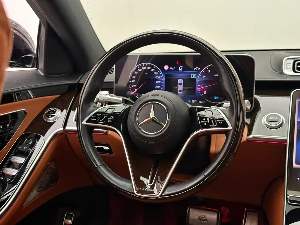 Mercedes-Benz S-Class — миниатюра 12