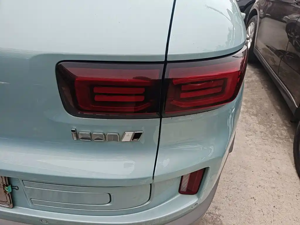 Geely Icon — миниатюра 8