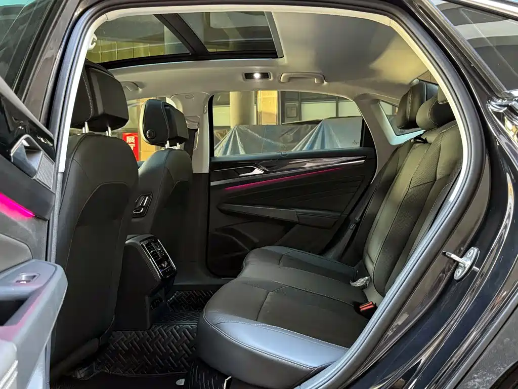 Volkswagen Passat — миниатюра 9