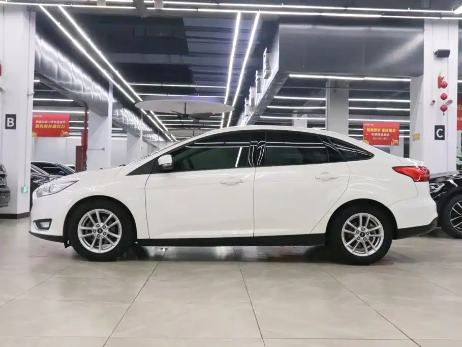 Ford Focus — миниатюра 3