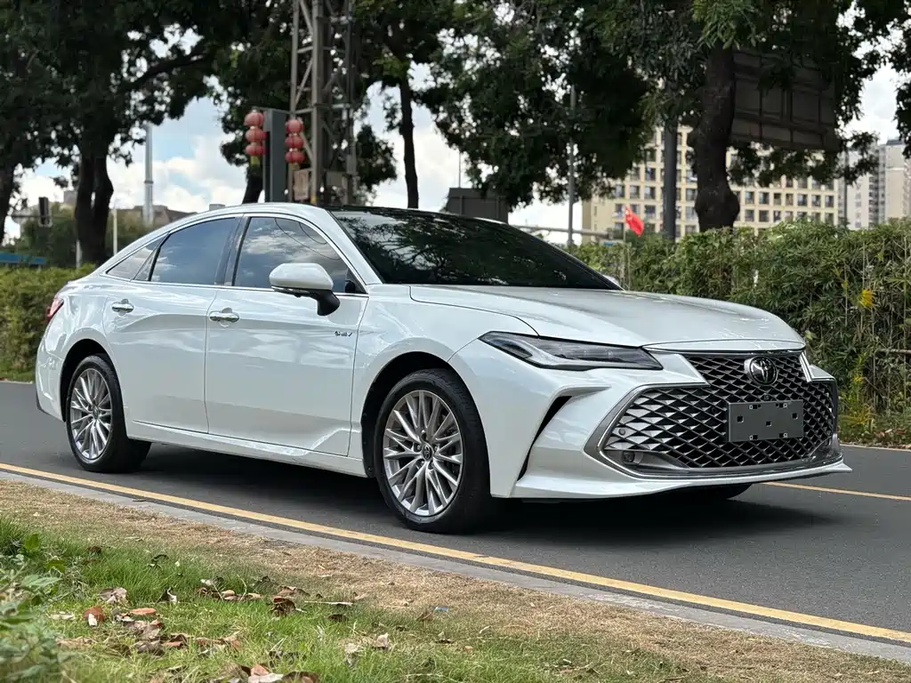 Toyota Avalon — миниатюра 3