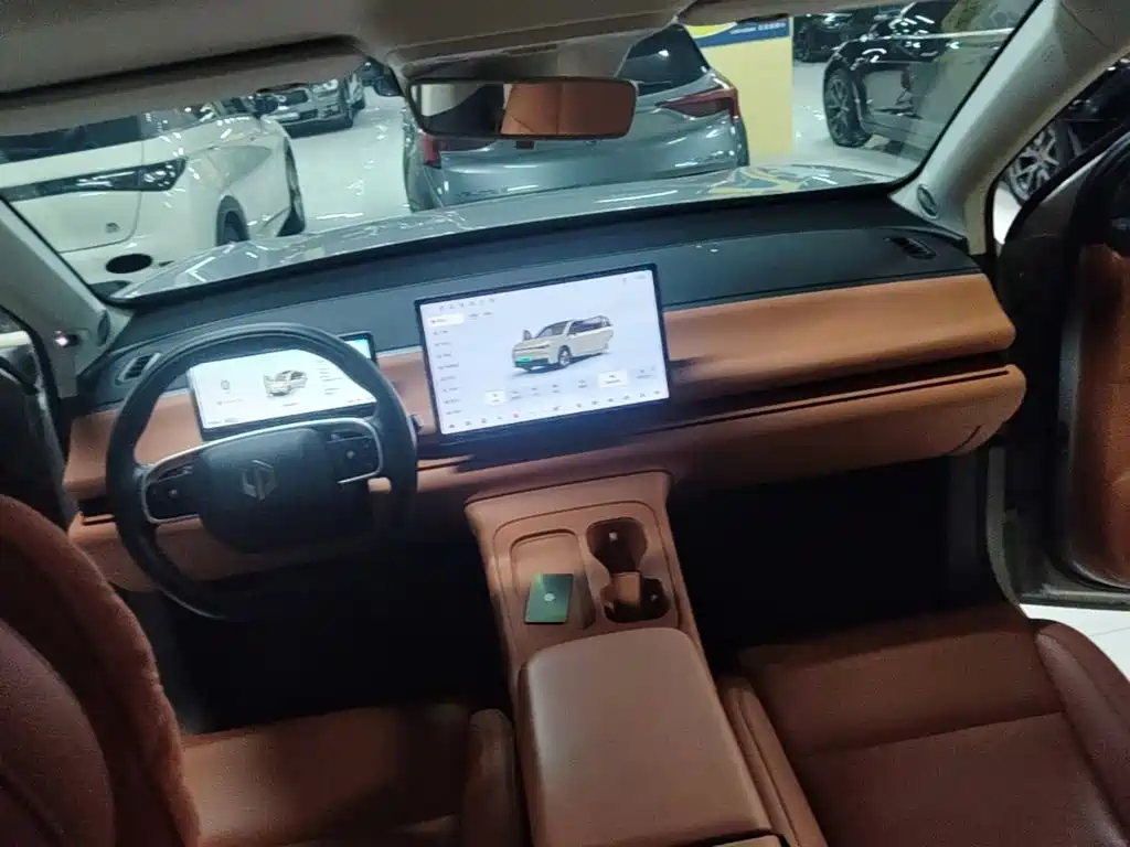 Leapmotor Leapmotor C10 — миниатюра 10